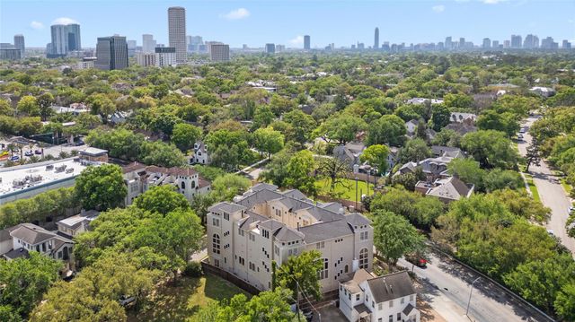 2086 Brentwood Drive, Houston, TX 77019