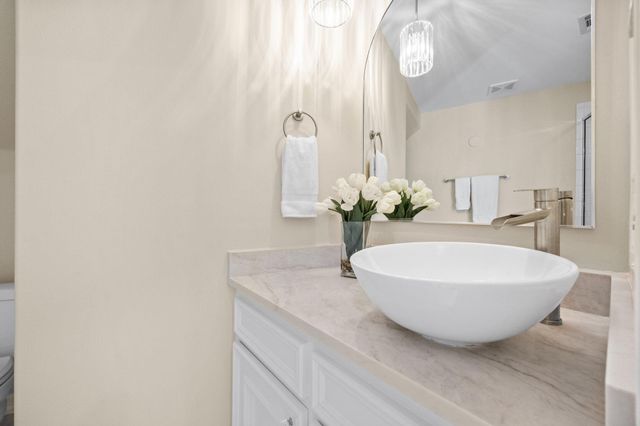 2086 Brentwood Drive, Houston, TX 77019