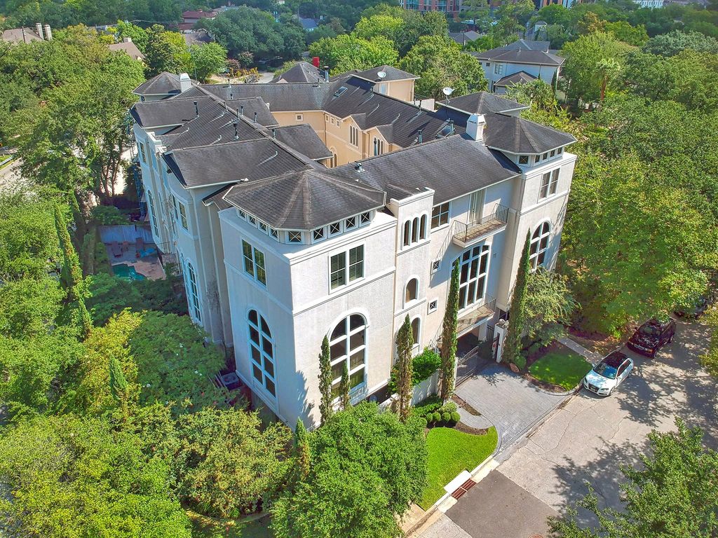 2086 Brentwood Drive, Houston, TX 77019