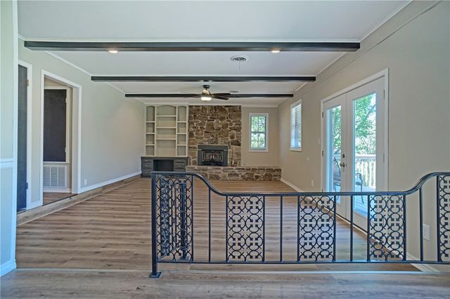 1504 N Hills Boulevard, Van Buren, AR 72956