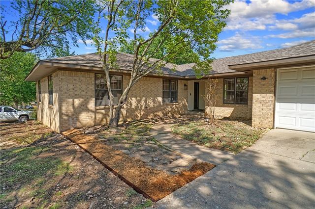 1504 N Hills Boulevard, Van Buren, AR 72956