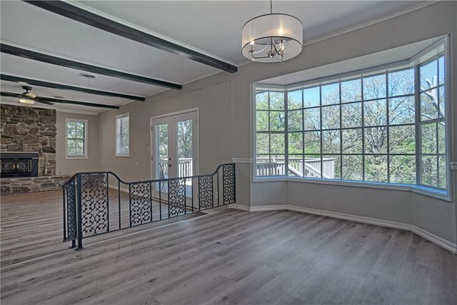 1504 N Hills Boulevard, Van Buren, AR 72956
