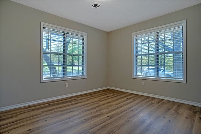 1504 N Hills Boulevard, Van Buren, AR 72956