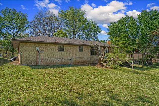 1504 N Hills Boulevard, Van Buren, AR 72956