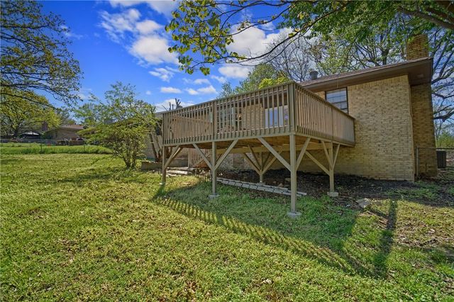 1504 N Hills Boulevard, Van Buren, AR 72956