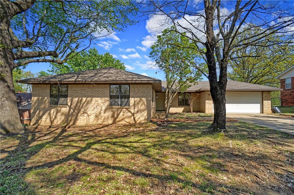 1504 N Hills Boulevard, Van Buren, AR 72956