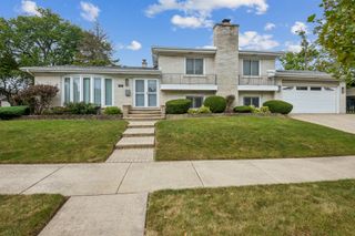 7730 Arcadia Street, Morton Grove, IL 60053