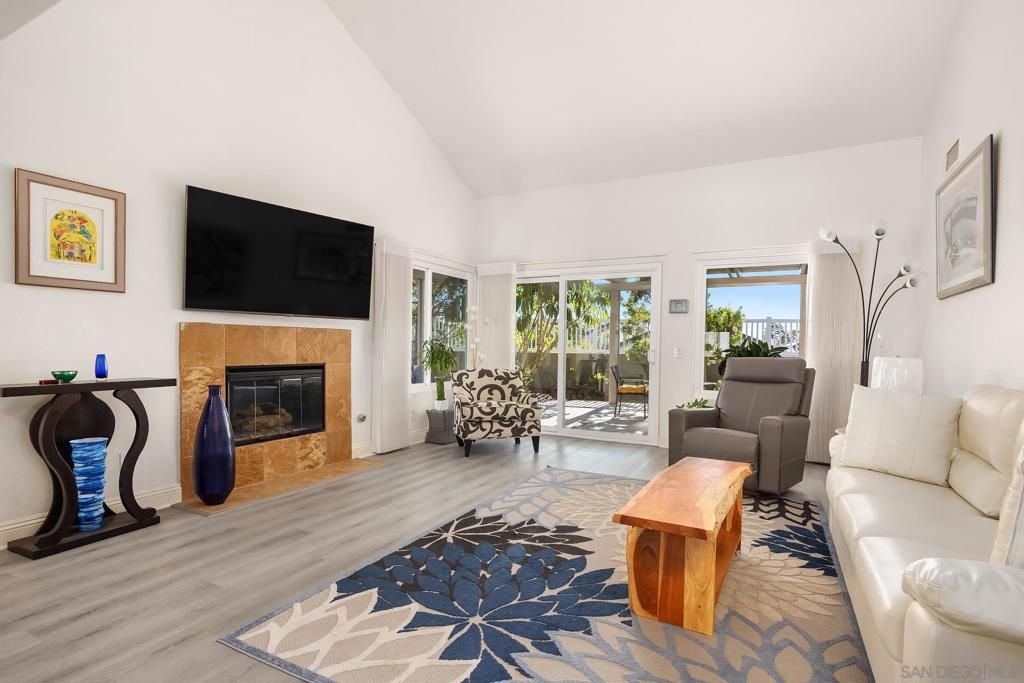 4950 Galicia Way, Oceanside, CA 92056 — exterior