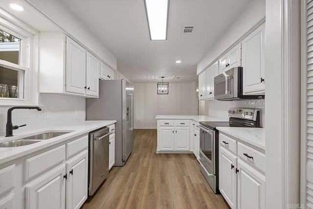 3921 Sierra Forest Drive, Little Rock, AR 72212