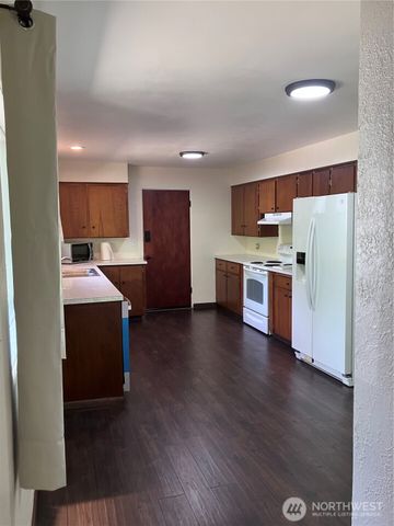 703 S 16th Street, Shelton, WA 98584