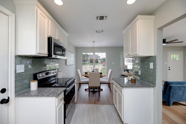 4817 Springsong Lane, Arlington, TX 76017