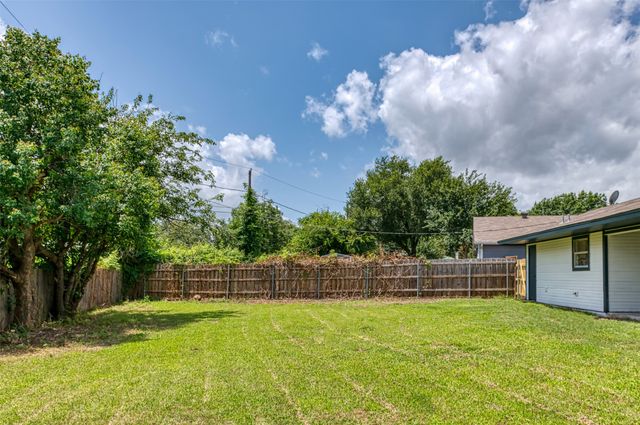 4817 Springsong Lane, Arlington, TX 76017