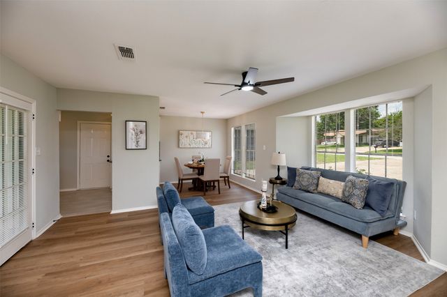 4817 Springsong Lane, Arlington, TX 76017