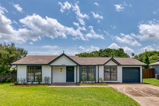 4817 Springsong Lane, Arlington, TX 76017