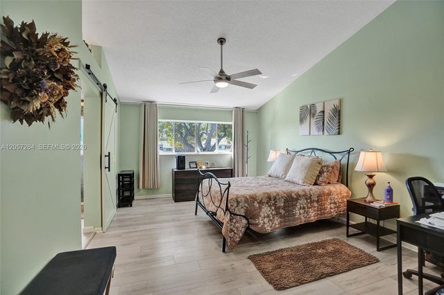 2260 W Discovery Cir W, Deerfield Beach, FL 33442