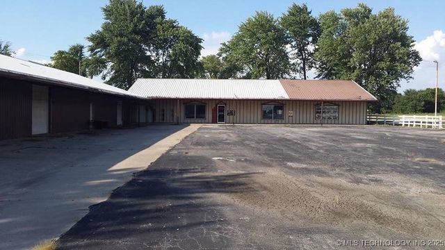 103 NE 2nd Street, Adair, OK 74330