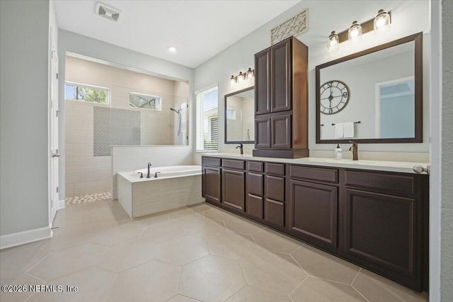 91 CONSTITUTION Drive, Ponte Vedra, FL 32081