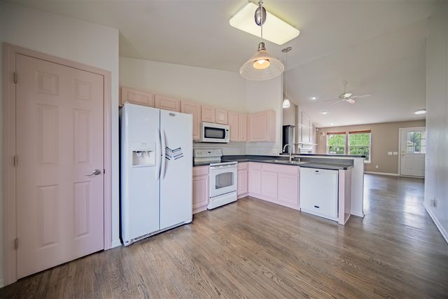 6261 Maplehurst Drive, Ypsilanti, MI 48197