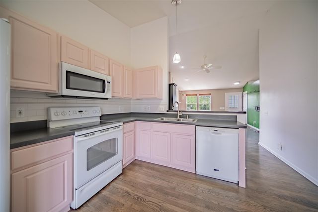 6261 Maplehurst Drive, Ypsilanti, MI 48197