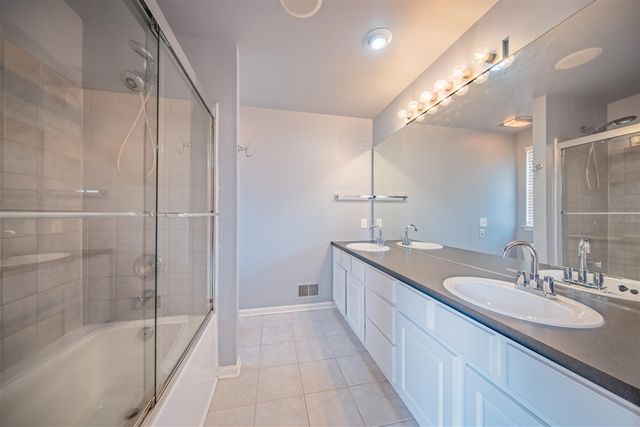 6261 Maplehurst Drive, Ypsilanti, MI 48197