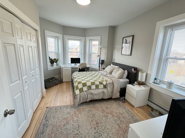 1284 Commonwealth Ave. 7, Boston, MA 02134