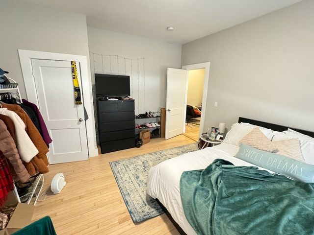 1284 Commonwealth Ave. 7, Boston, MA 02134