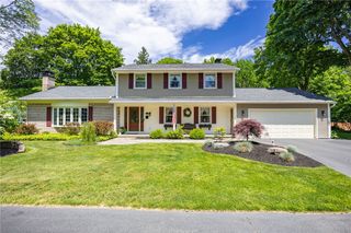 6 Von Deben Lane, Irondequoit, NY 14617