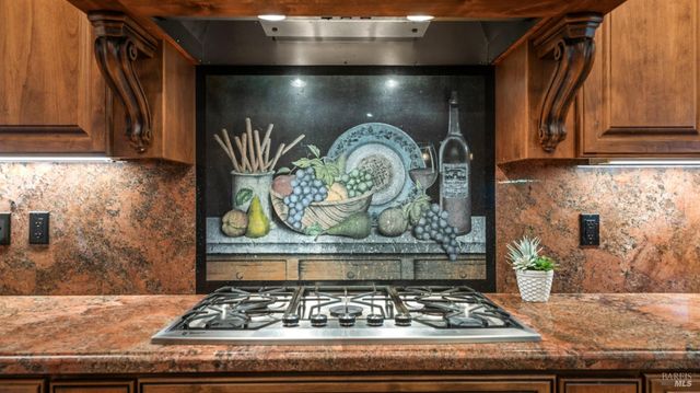 173 San Jose Ct, Vacaville, CA 95688