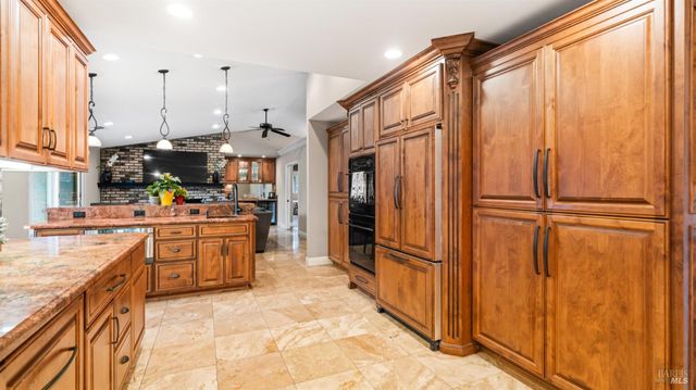 173 San Jose Ct, Vacaville, CA 95688