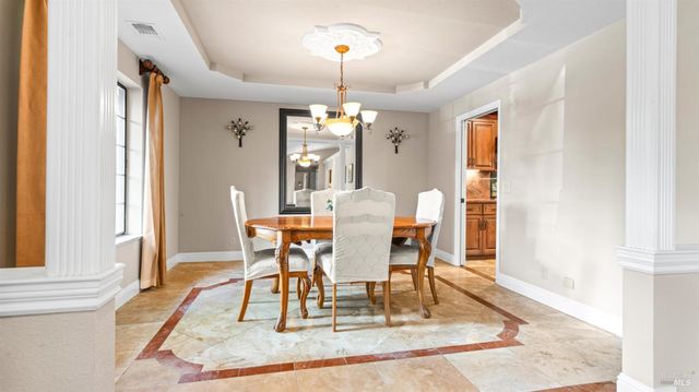 173 San Jose Ct, Vacaville, CA 95688