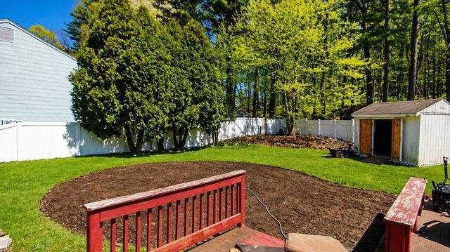 21 Ryan Cir, Springfield, MA 01118