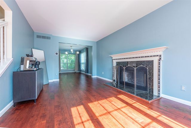 2812 Aspen Ridge Drive, Ann Arbor, MI 48103