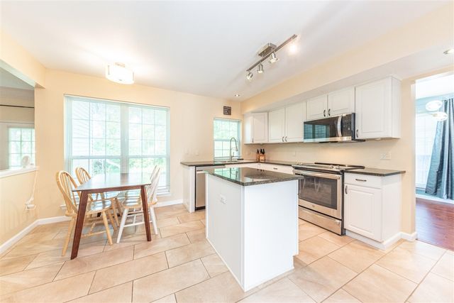 2812 Aspen Ridge Drive, Ann Arbor, MI 48103