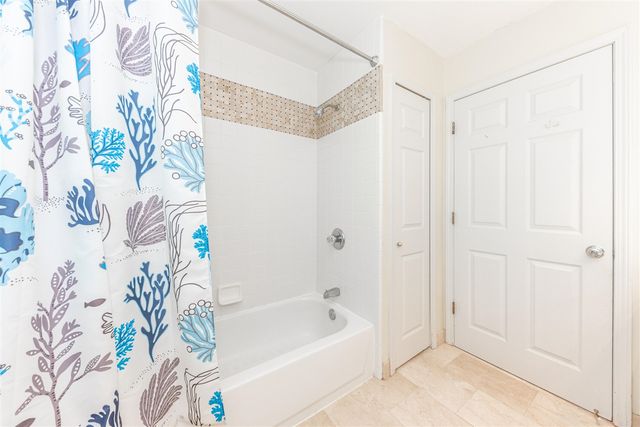 2812 Aspen Ridge Drive, Ann Arbor, MI 48103