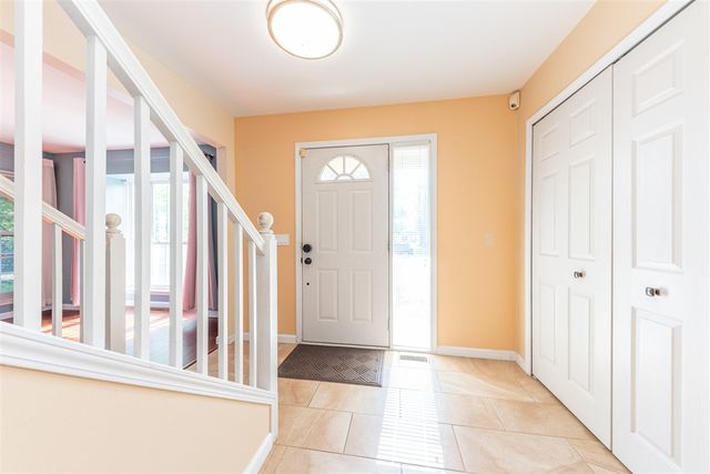 2812 Aspen Ridge Drive, Ann Arbor, MI 48103