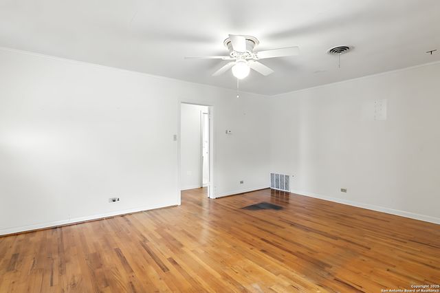 1221 mesquite, Blanco, TX 78606