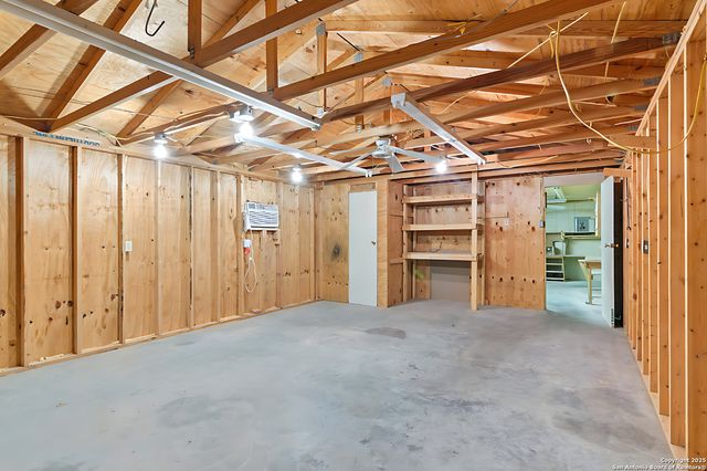 1221 mesquite, Blanco, TX 78606