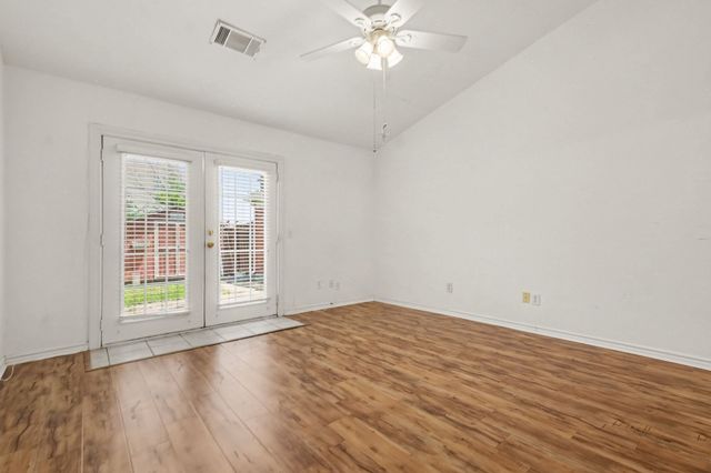 7611 Cousteau Drive, Rowlett, TX 75088