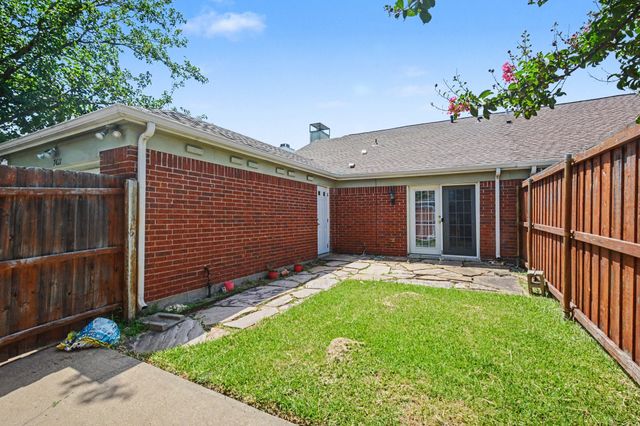 7611 Cousteau Drive, Rowlett, TX 75088
