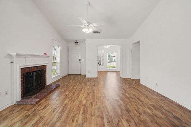 7611 Cousteau Drive, Rowlett, TX 75088