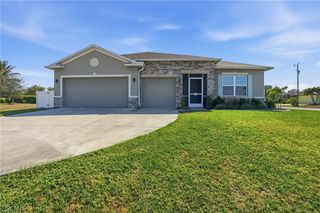 1632 SW 13th TER, Cape Coral, FL 33991