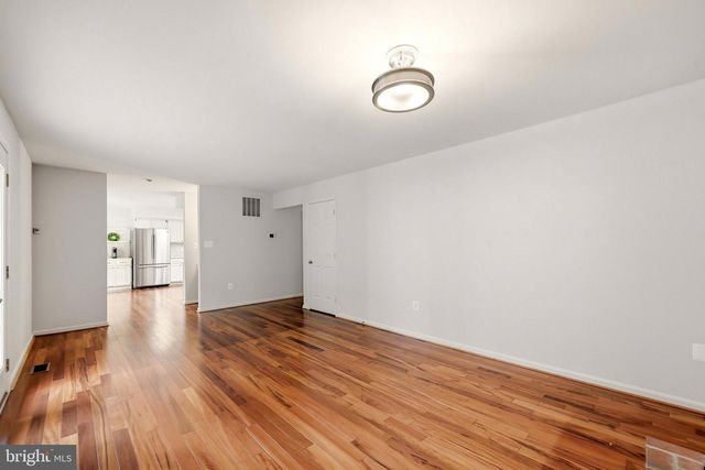 273 TERRIE DR, Sterling, VA 20165