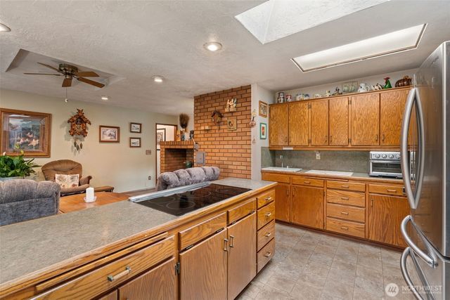 1515 Seminary Hill, Centralia, WA 98531