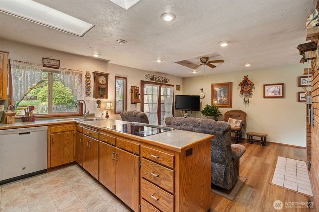 1515 Seminary Hill, Centralia, WA 98531