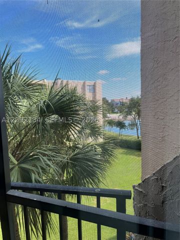 3500 Blue Lake Dr 401, Pompano Beach, FL 33064