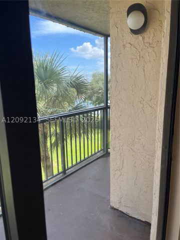 3500 Blue Lake Dr 401, Pompano Beach, FL 33064