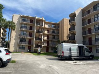 3500 Blue Lake Dr 401, Pompano Beach, FL 33064