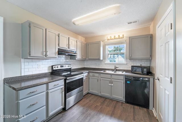 342 Palamino Trail, Jacksonville, NC 28546