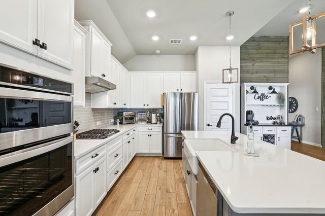 4714 Indian Hawthorn Drive, Venus, TX 76084