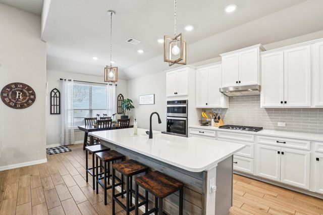 4714 Indian Hawthorn Drive, Venus, TX 76084